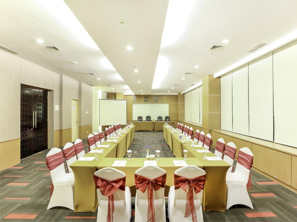 BW Suite Belitung Tanjung Pandan Exterior photo